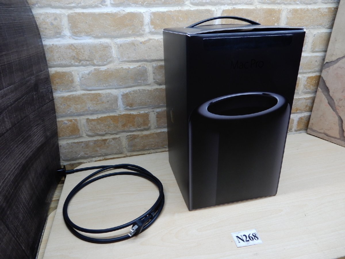 268☆箱付☆円形型小型パソコン★Mac Pro 6.1 A1481★SSD512GB & メモリ32GB★Intel Xeon E5-1650V2☆Fire Pro D500ⅹ2個☆Monterey 12.7.6