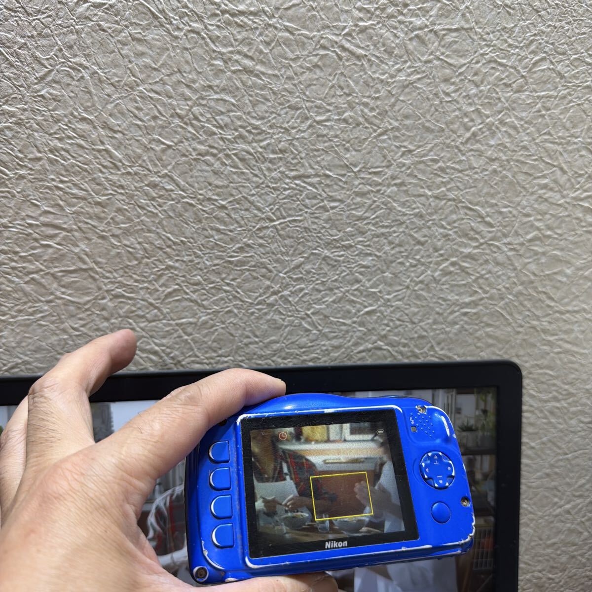 NIKON ニコン コンパクトデジタルカメラ COOPIX S33 バッテリー　付き　動作品　レンズカバーガラス割れ