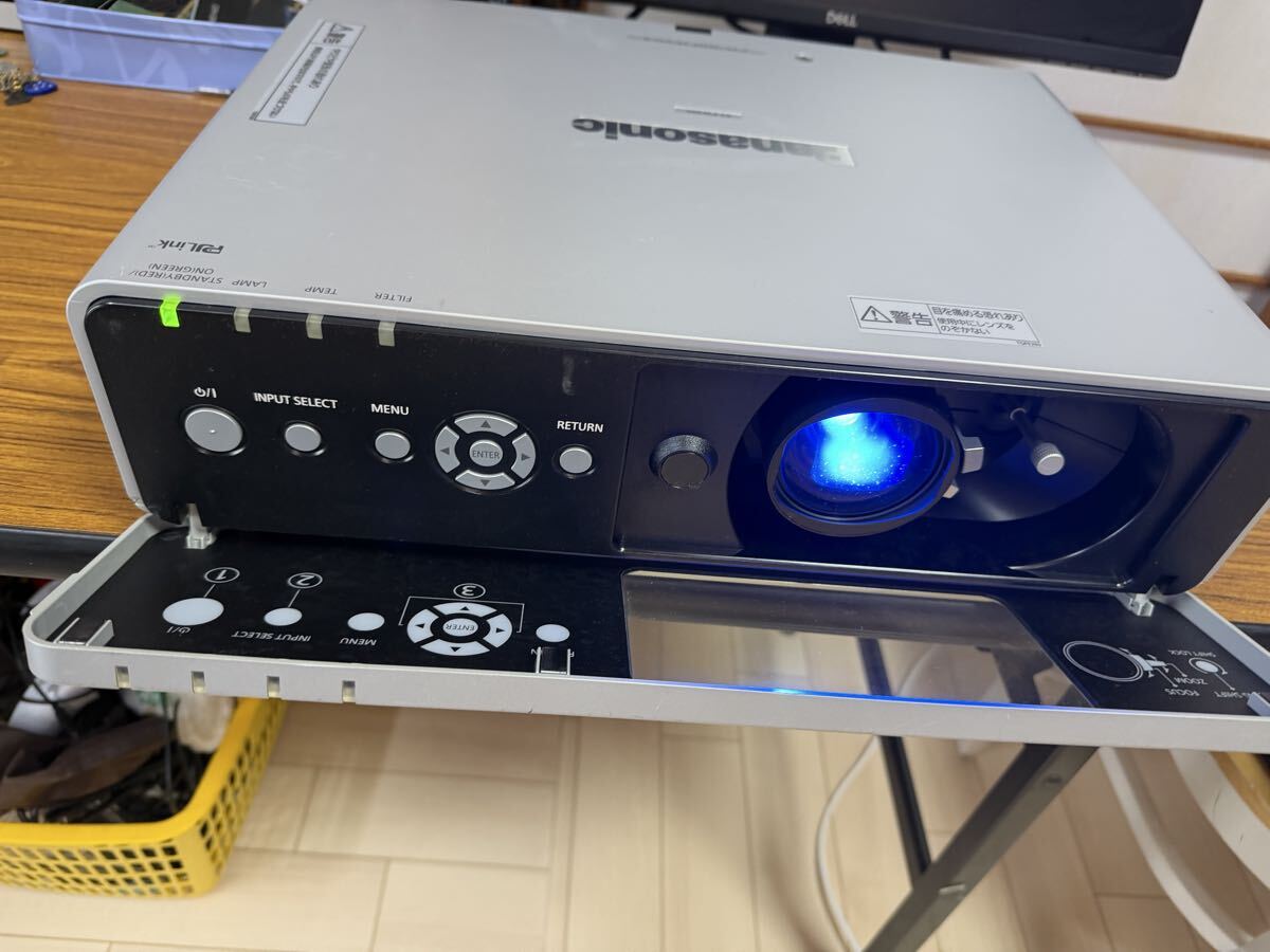 パナソニック Panasonic プロジェクター☆PT-FW300 動作　品　120サイズ