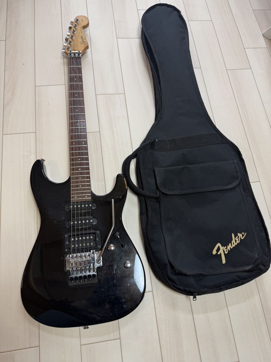 Squier by Fender エレキギター　ケース付き　未確認　160サイズ
