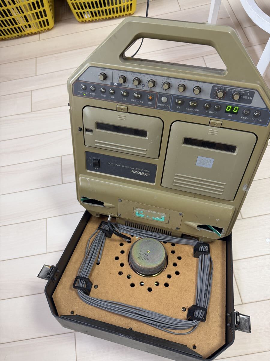 ビクター VictorCD/カセットテープ ポータブルPAパックPAE-350 通電　テープ再生確認済み　現状品　120サイズ