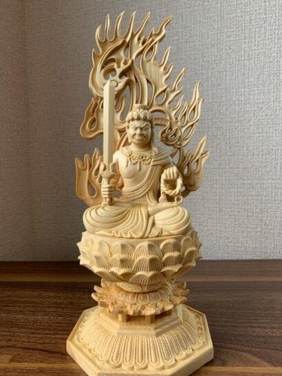 極上彫 精密彫刻 不動明王 木彫 仏像　不動明王座像　檜木 高約28cm