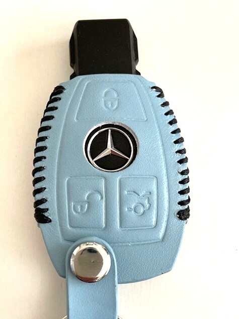 牛革ジャストに収まる ベンツ スマートキーケース W221 パステルブルー色縫い糸黒 ベンツ キーケース Benz キーケース 1