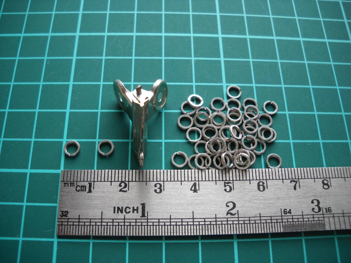平打ちスプリットリング（ 扁平リング）外径約5.0mm内径3.4mm 50個 (ステンレス製)