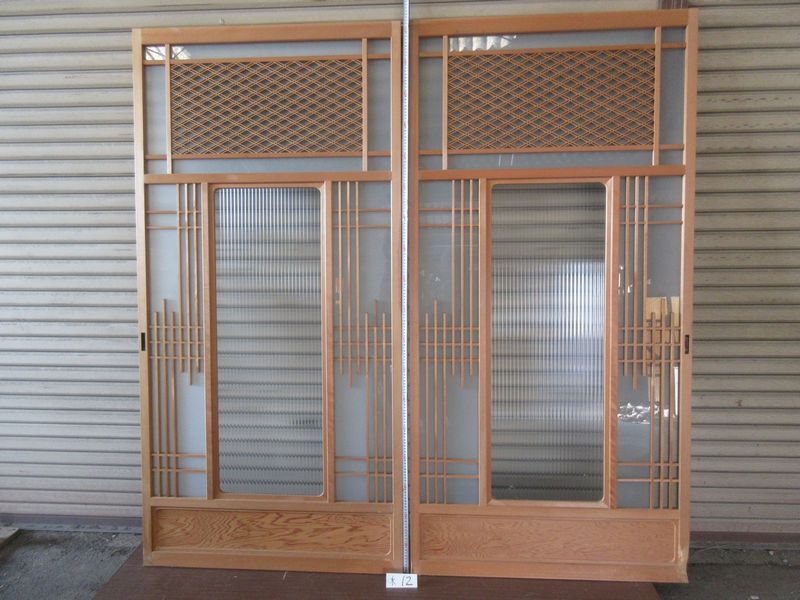 【湖華】昭和レトロ建具ガラス戸　2枚/検)モールガラス組子細工飾り間仕切り引き戸建築建設古民家リノベーション和風モダン　木12