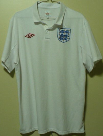 完売品　umbro(アンブロ)製2009-10イングランド代表(H)ホーム半袖ユニフォーム　サイズ42(Ｌ相当?～)　白　2026Ｗ杯出場国　