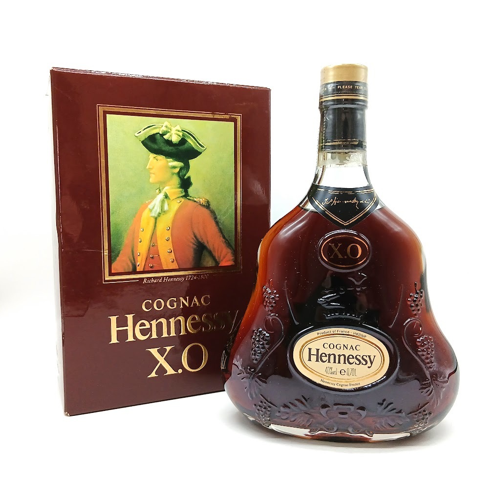 【AH-27】未開栓　Hennessy XO　ヘネシー XO　700ml　度数40%　COGNAC　コニャック　ブランデー　古酒　洋酒　箱付　現状品