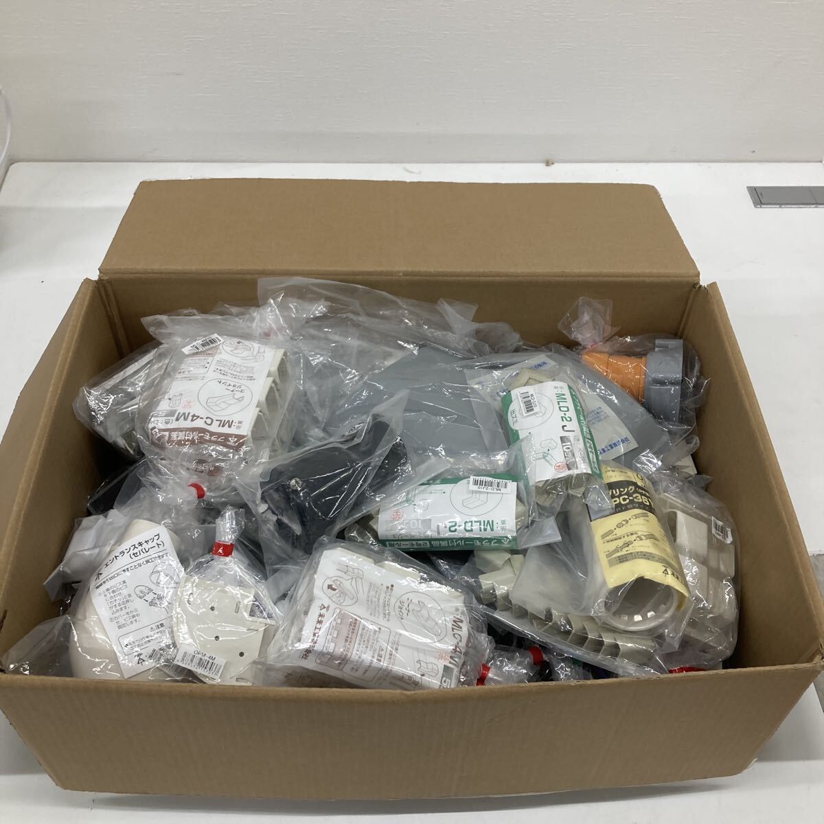 0804c1007 【１円スタート】未来工業 プラモール付属品 ワゴンモール付属品 Eモール付属品 PF管付属品 等 各種 ※※同梱不可※※