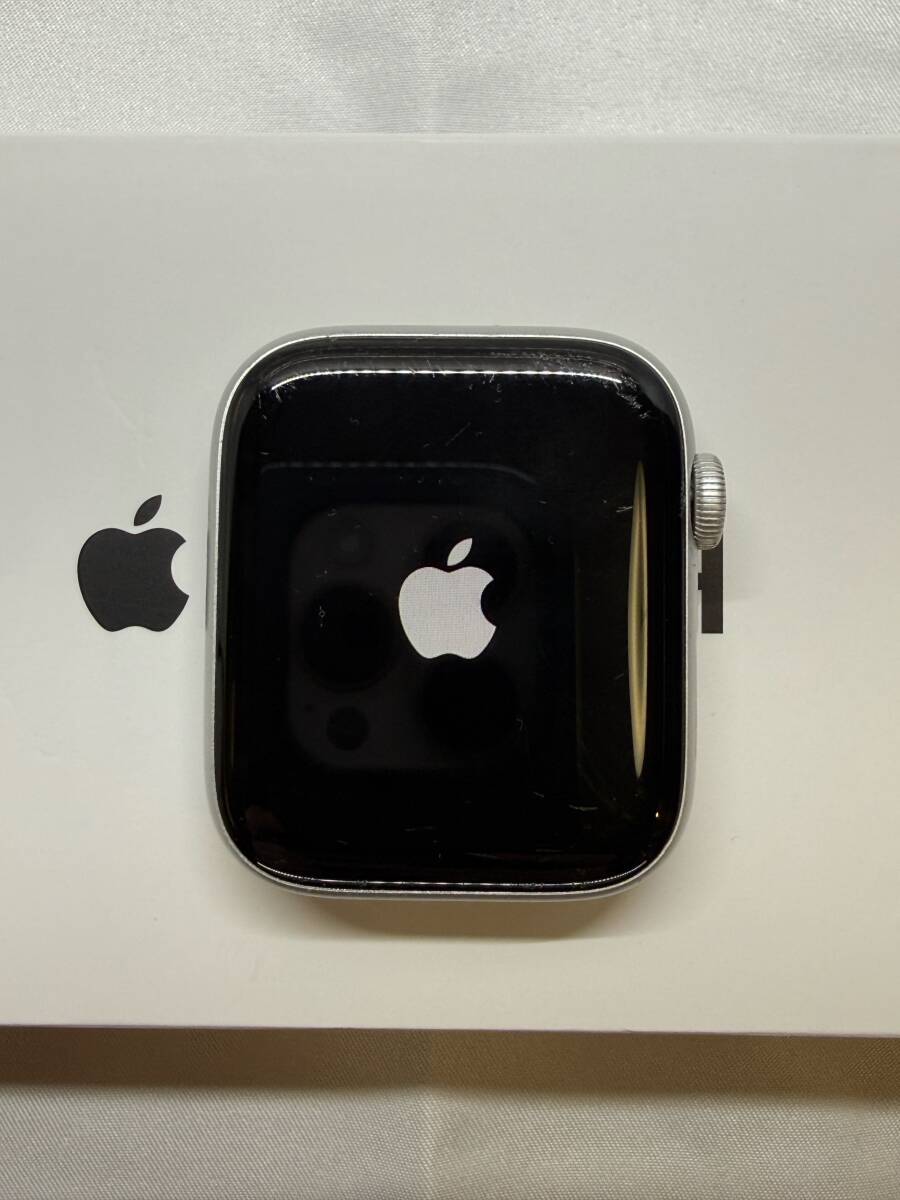 Apple Watch SE 第1世代 44mm セルラー シルバー MKT03J/A 元箱付き バンドなし