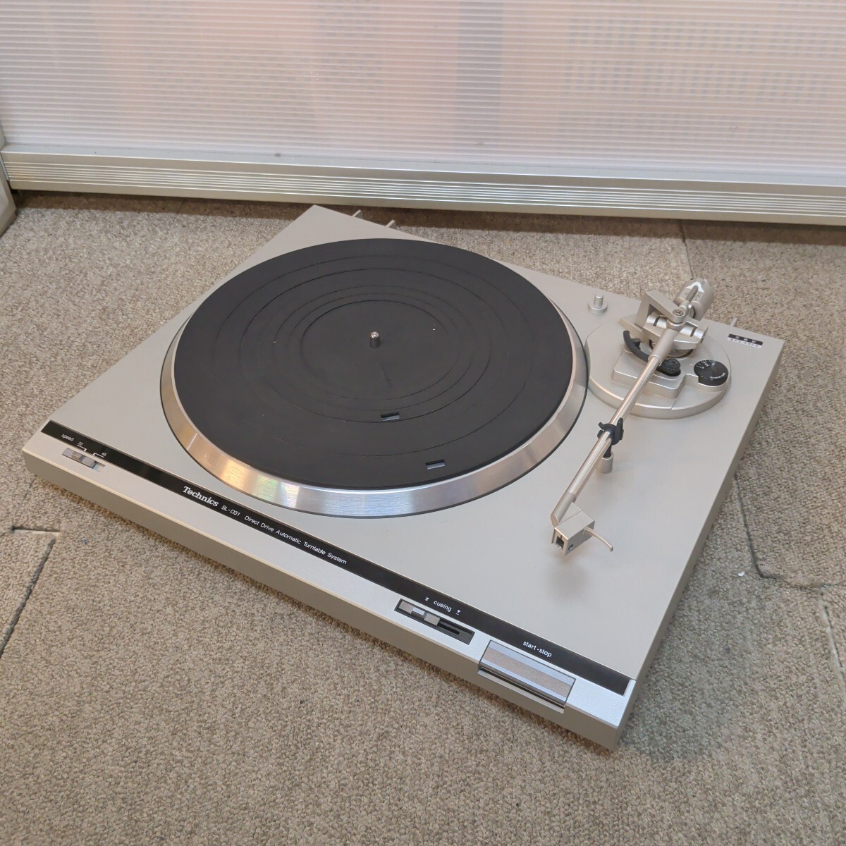 ターンテーブル　TECHNICS　SL-D31U　テクニクス　レコードプレーヤー