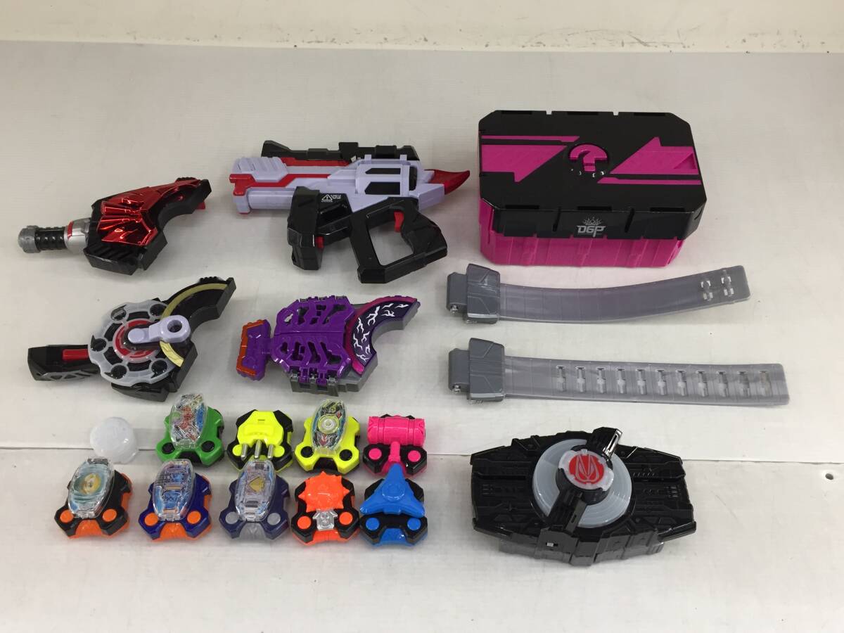 仮面ライダーギーツ　なりきり　まとめセット　DXデザイアドライバー・DXマグナムシューター40X・レイズバックル　など　箱なし