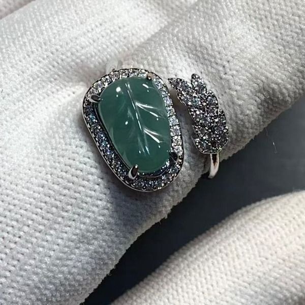 【新品】グリーンリーフ 天然ビルマ翡翠リング、ナチュラル　 □S6391