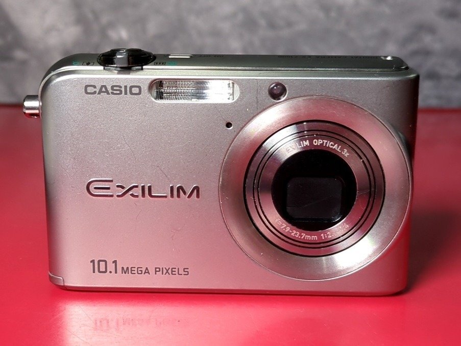 1円～　CASIO　カシオ　EXLIM EX-Z1000　f=7.9-23.7mm 1:2.8-5.4　コンパクトデジタルカメラ　バッテリー付属　オールドデジカメ　現状品