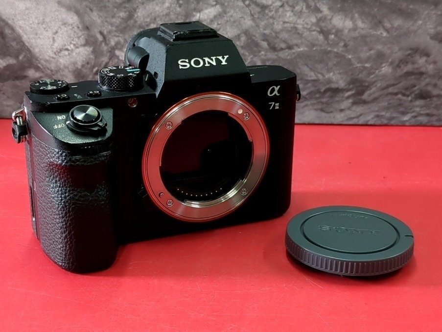 1円～　SONY　ソニー　α7 II　ILCE-7M2　ボディ　ミラーレス　一眼カメラ　バッテリー付属　現状品　(通電可)