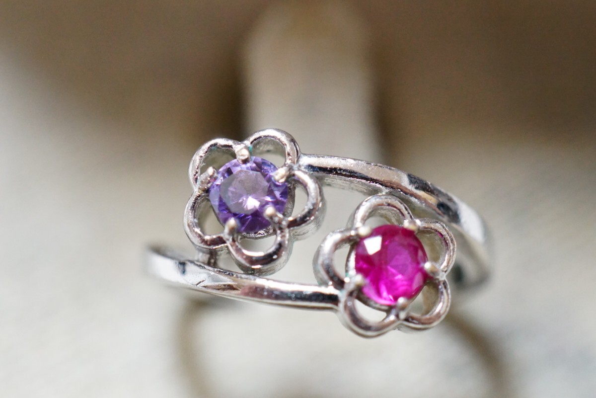 627 ルビー アメジスト リング 指輪 ヴィンテージ アクセサリー 天然石 色石 宝石 カラーストーン 装飾品