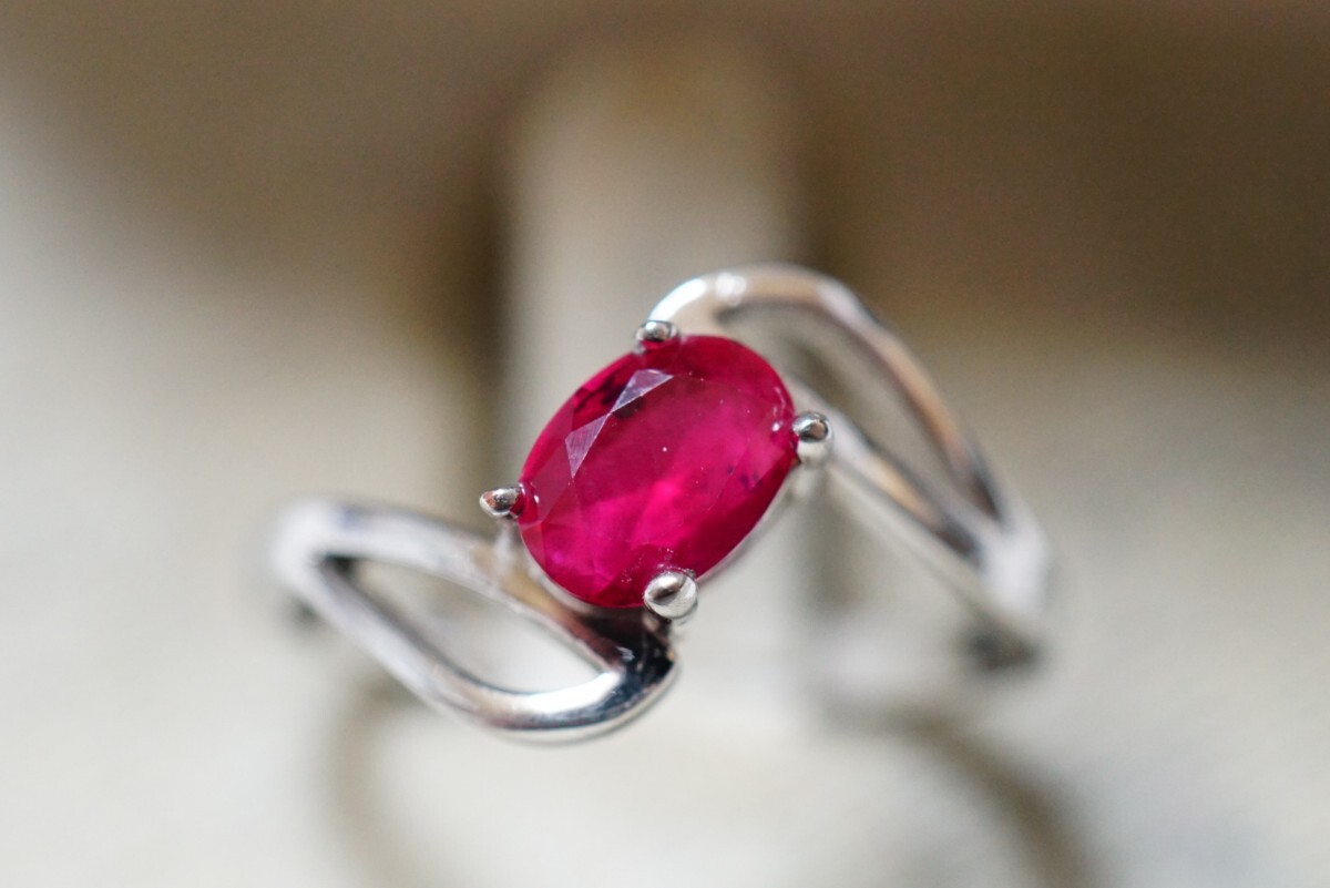 626 ルビー リング 指輪 ヴィンテージ アクセサリー 色石 宝石 カラーストーン 装飾品