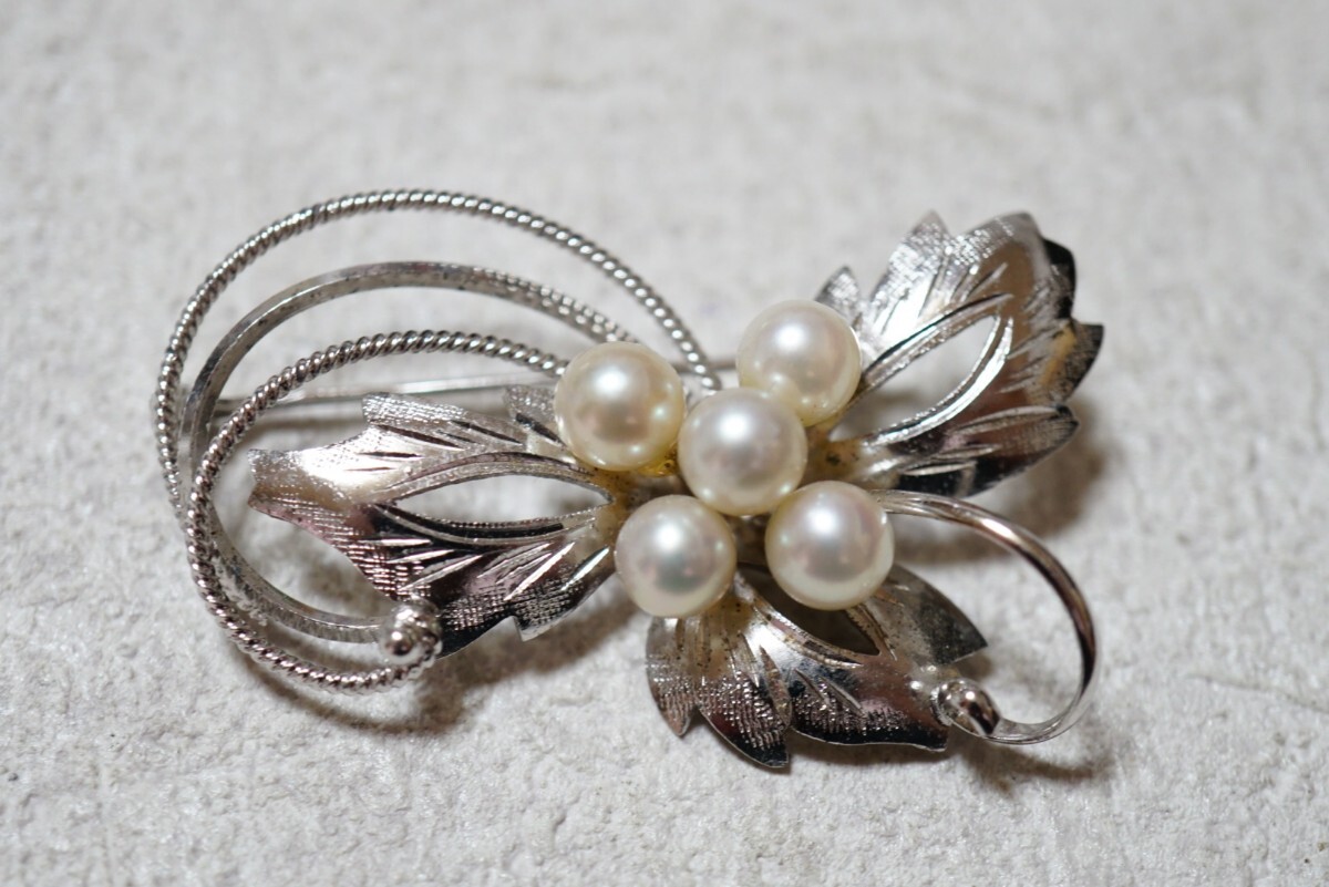 574 アコヤ真珠 本真珠 パール シルバー ブローチ ヴィンテージ アクセサリー SILVER刻印 冠婚葬祭 あこや 装飾品
