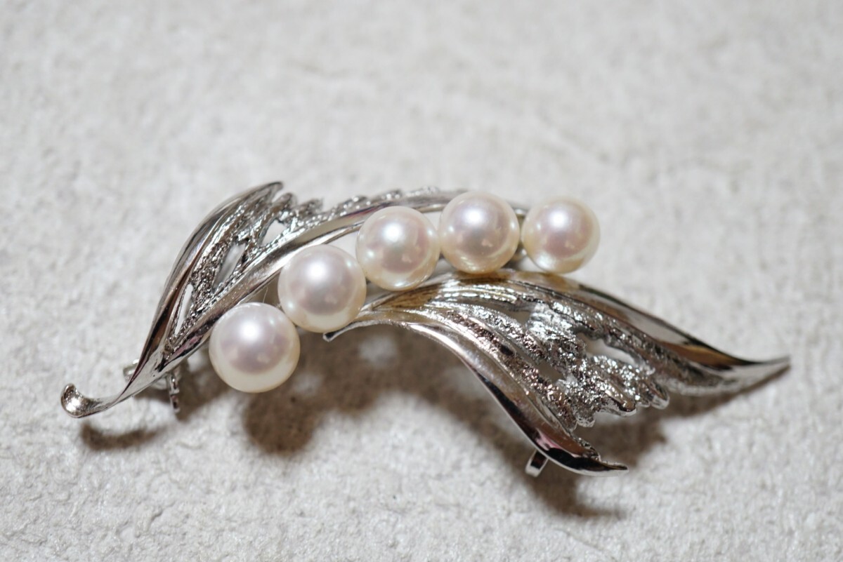 576 和装小物 アコヤ真珠 本真珠 パール ブローチ 帯留め ヴィンテージ アクセサリー SILVER刻印 冠婚葬祭 あこや 2way 装飾品
