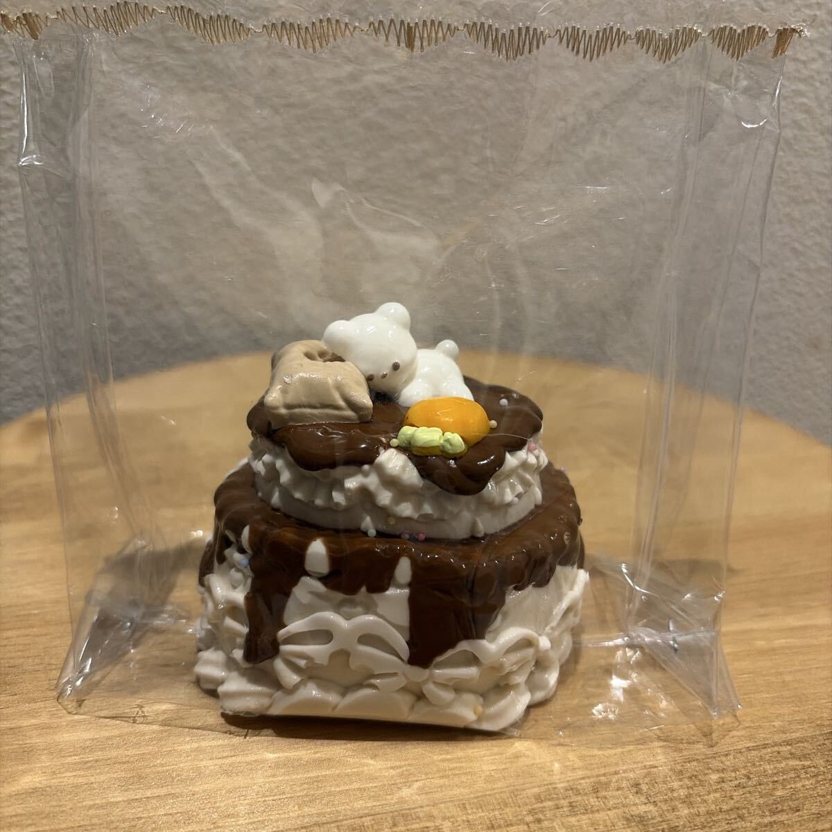スクイーズ　クマ　チョコケーキ　ホールケーキ　スイーツ