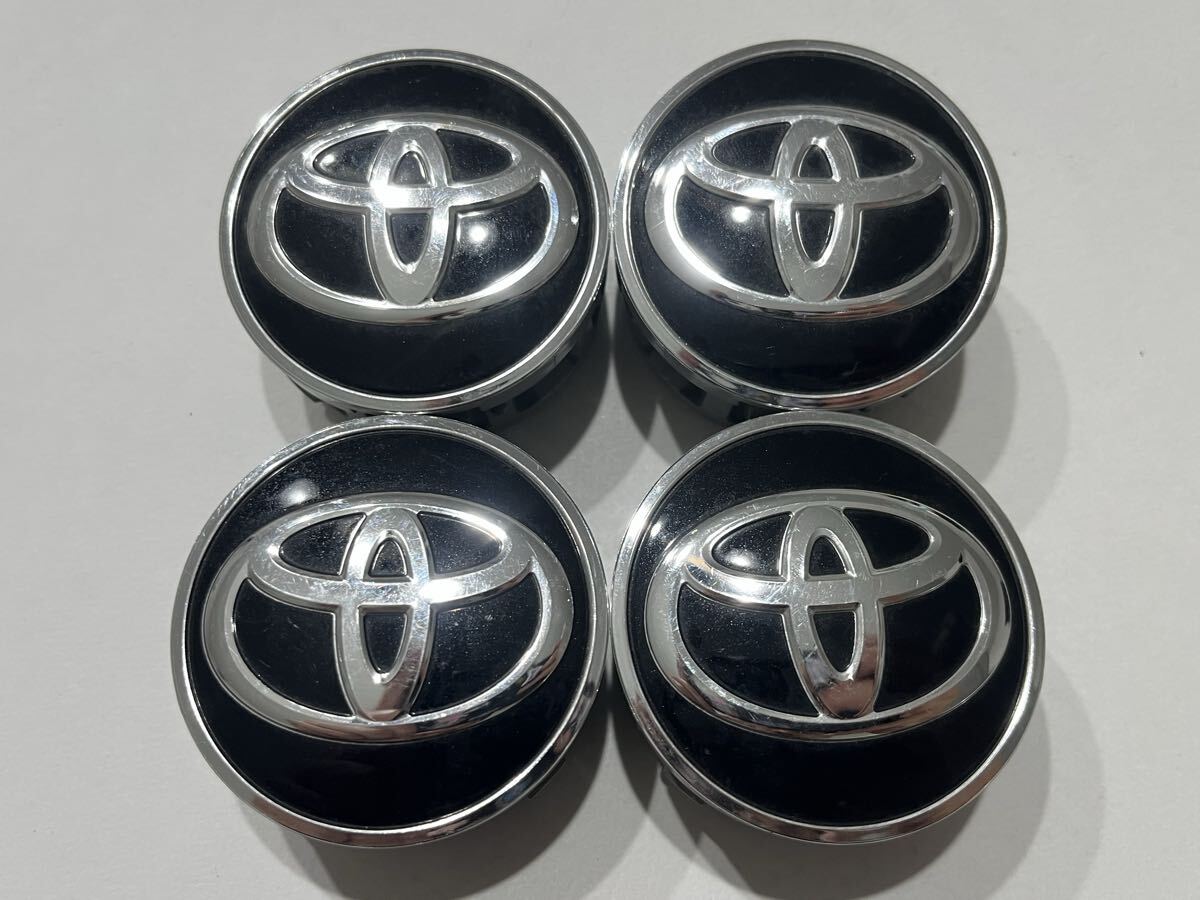 トヨタ TOYOTA 純正 50プリウス カローラスポーツ センターキャップ 中古4枚 中古 ブラック 52170 BO22WZ