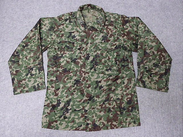 陸上自衛隊　迷彩服　作業服　迷彩２型　ＰＸ品　サイズ・５Ａ　(Ｓサイズ位)　戦闘服　上着のみ　美品