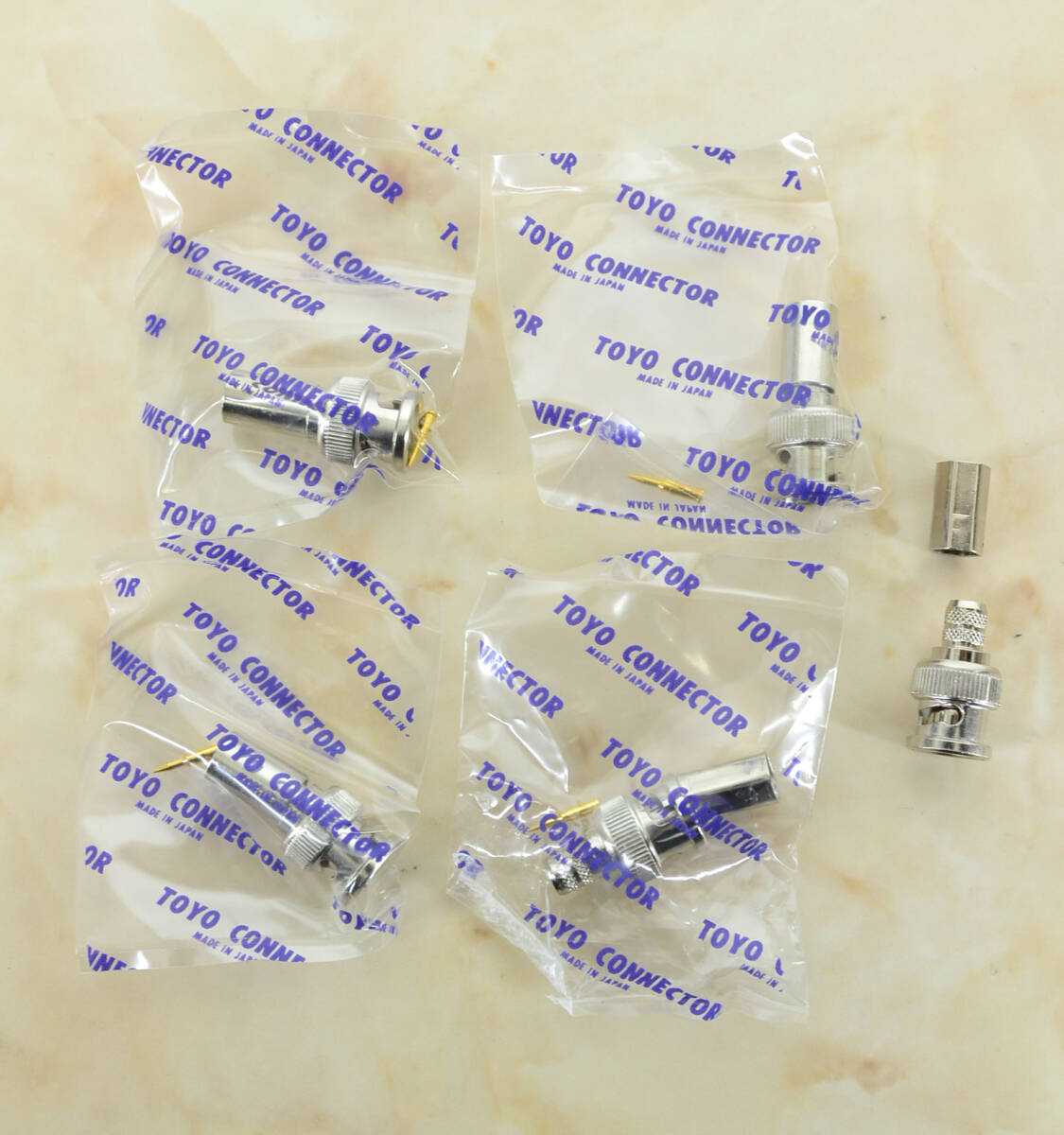 BNCコネクタ TYC TOYO CONNECTOR ４個セット 同軸ケーブル接続用高周波コネクタ　新品未開封品 