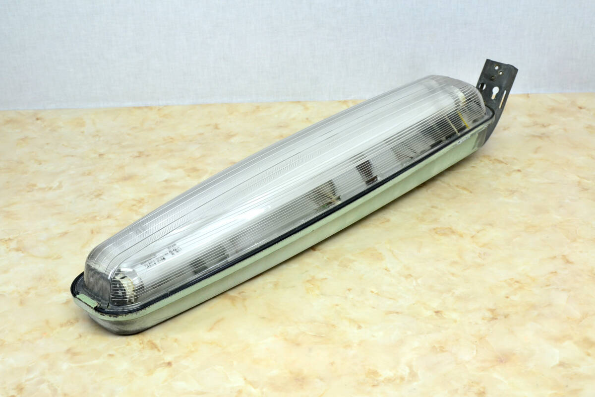 National Panasonic 屋外灯 防犯灯 2灯式 FBF8RP-202 YF22448 照明器具 屋外用 中古品