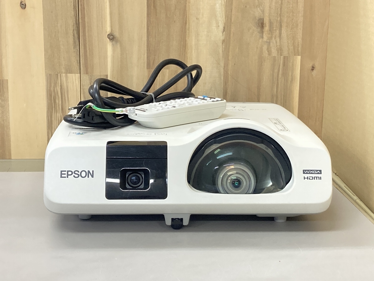 EPSONプロジェクター EB-536WT ※488H/12H ※動作確認済み UQ-①