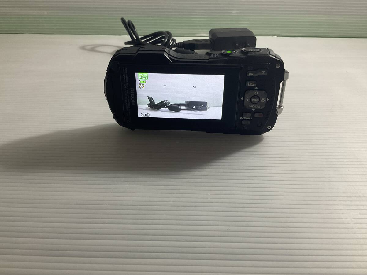 美品　防水デジタルカメラ RICOH リコー WG-50ブラック　4-13-A