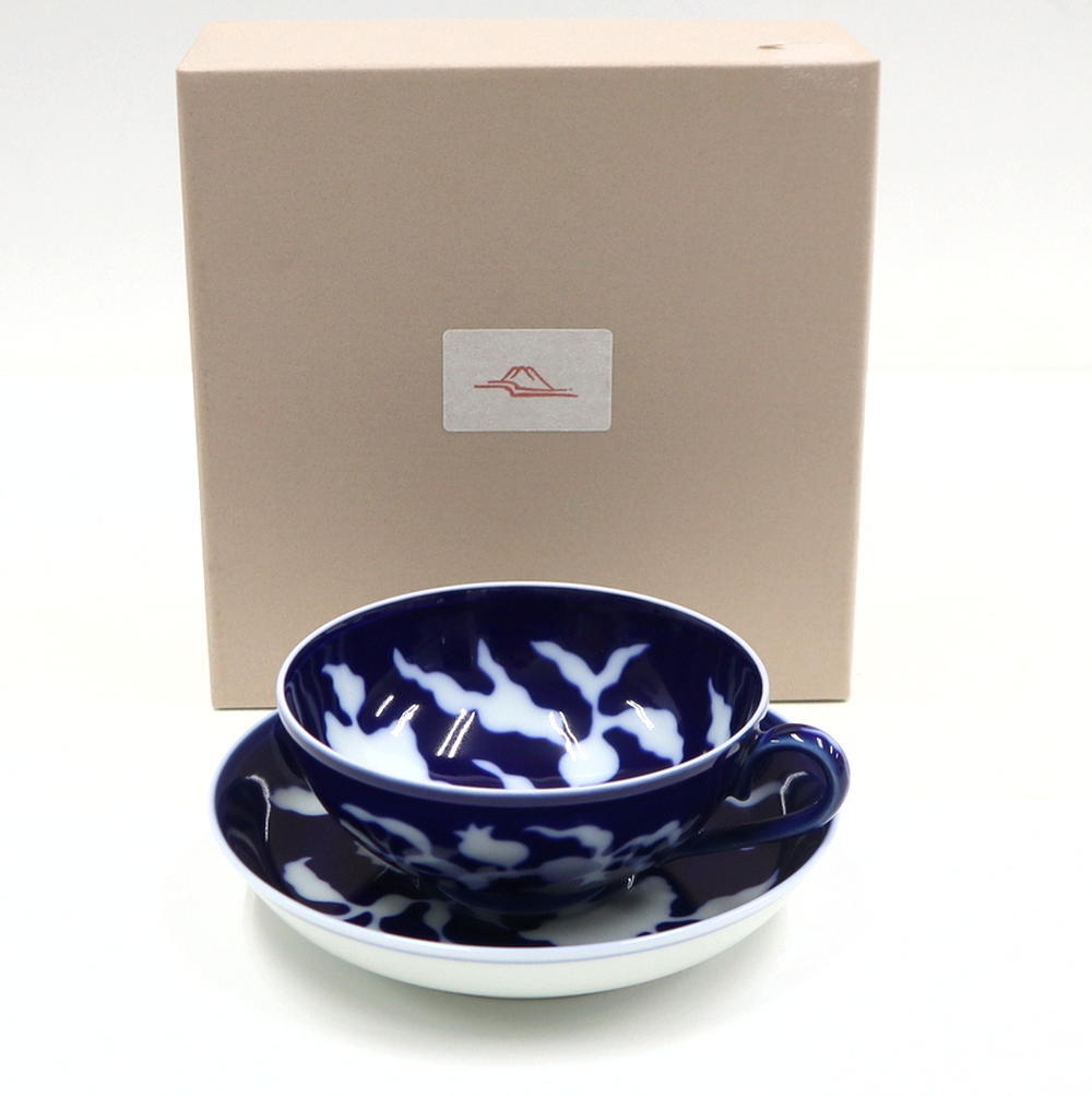 美品 深川製磁 草花折枝白抜紋 紅茶碗皿 食器/os0018 [jgg]