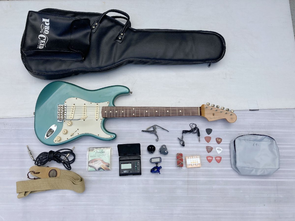 エレキギター【F2346◎】FENDER MEXICO　Fender Japan Exclusive Classic 60s Stratocaster フェンダー　メキシコ　音出しOK 260418