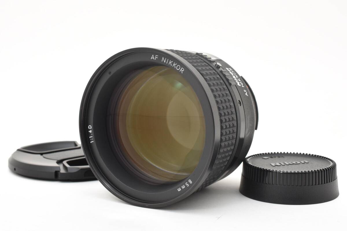 Nikon AF NIKKOR 85mm f/1.4 D L0620