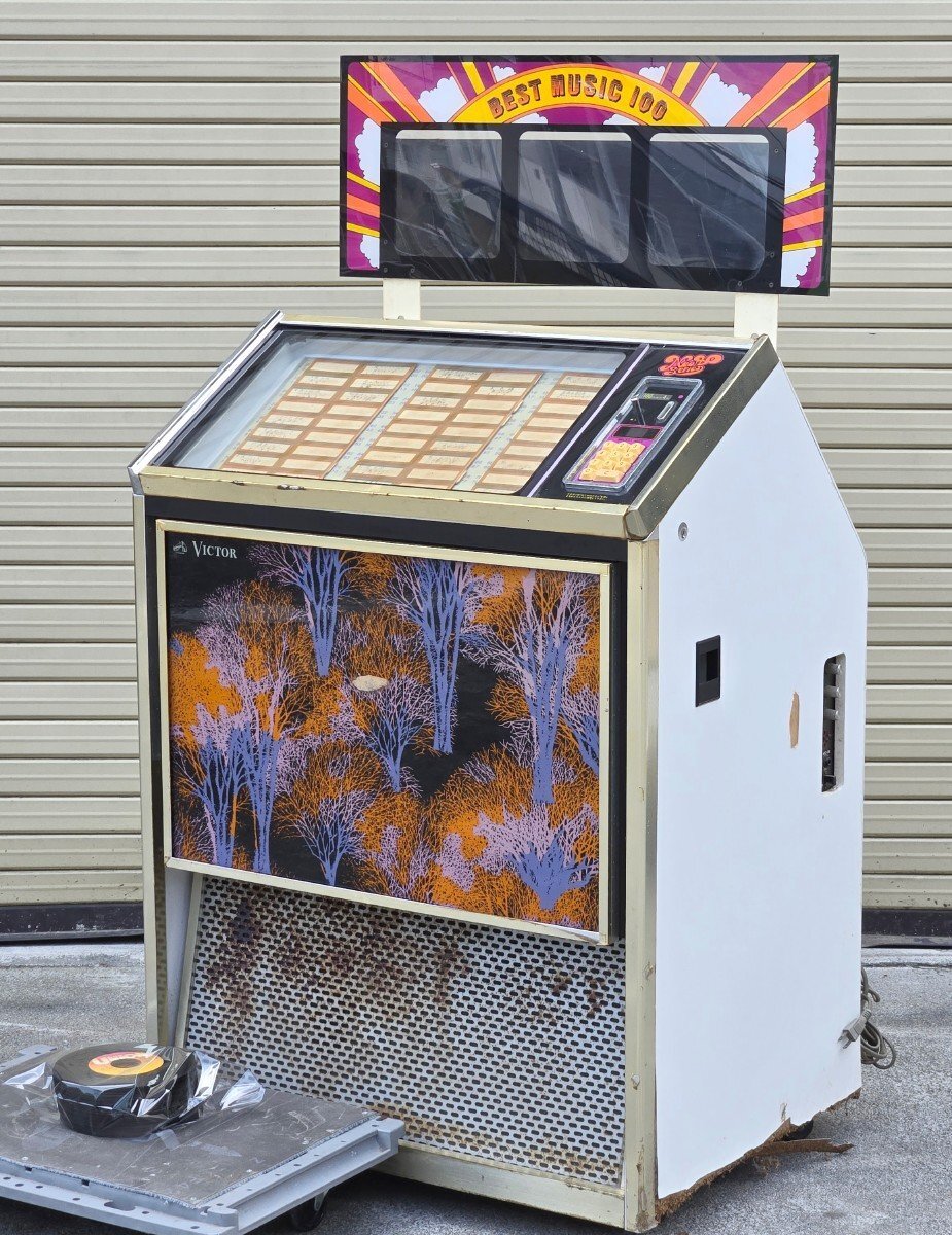 [通電OK 現状品] Victor 日本ビクター ステレオジュークボックス JB-3200 レコード36枚付 レトロ インテリア ジャンク 部品取り (2)
