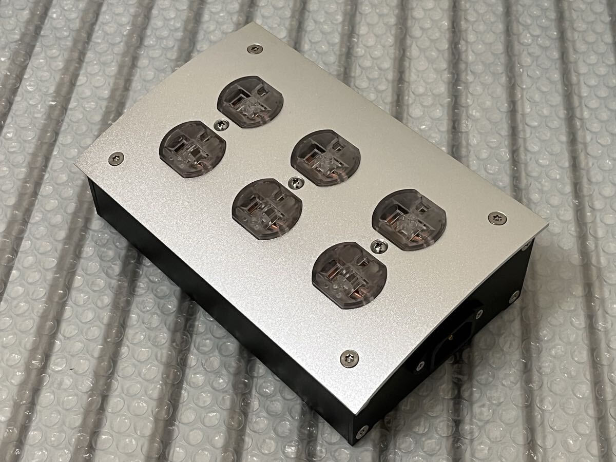 ☆オーディオ用 電源タップ 無メッキ端子 未使用品☆