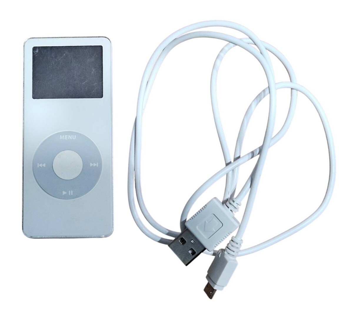 Apple iPod nano A 1137 2GB ホワイト USBケーブル付き 現状品