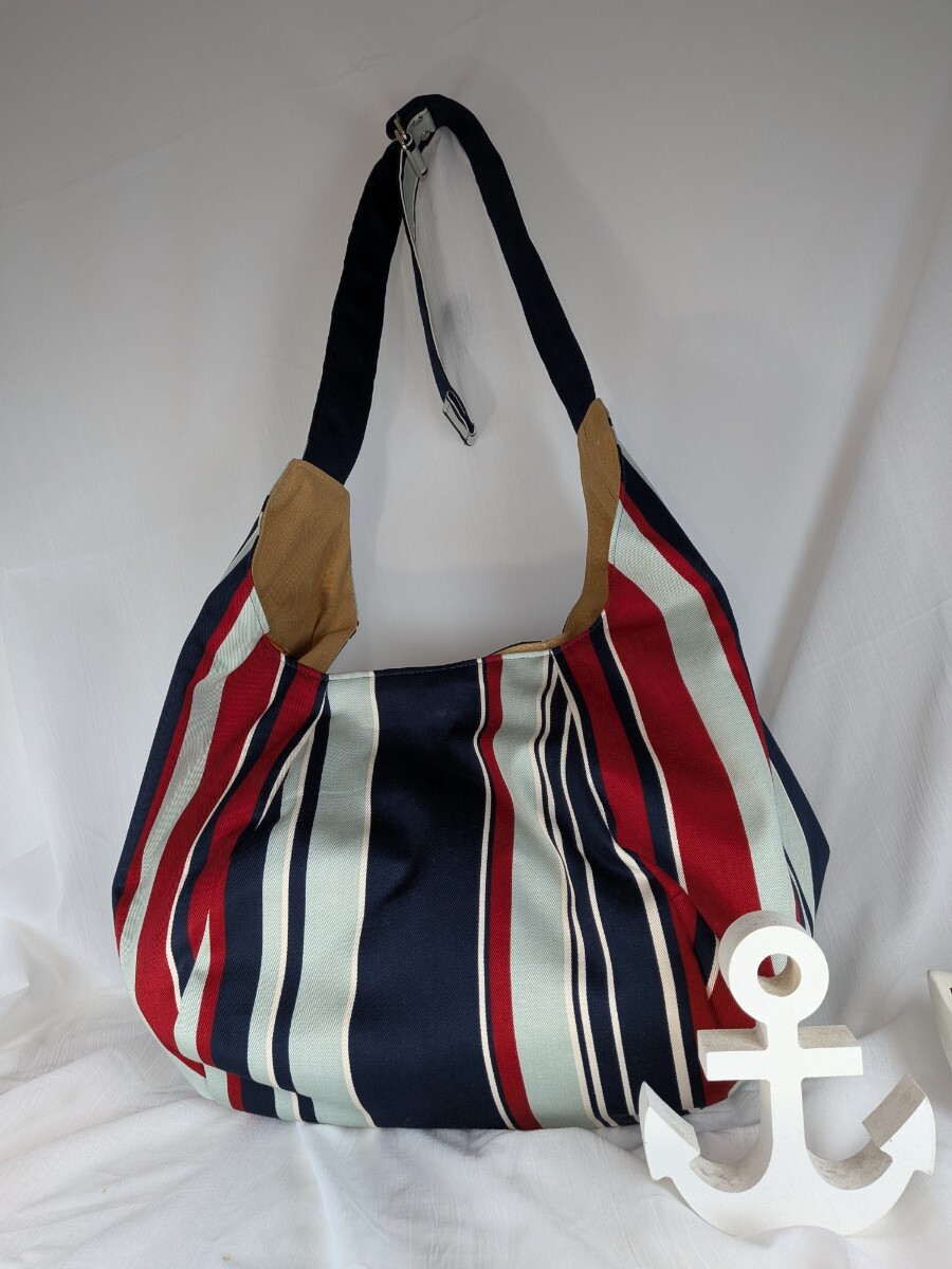 1■ショルダーバッグ　斜め掛け　2way■ヴィヴィドなストライプ■ぽってりとした形■国産帆布と合わせて■活動的な雰囲気■コットンツイル