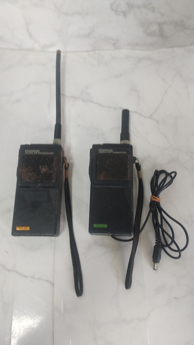 K6461 KENWOOD TH-21 TH-41 2台セット 特定小電力トランシーバー /ケンウッド/無線機/受信機/ 動作未確認 現状品 JUNK