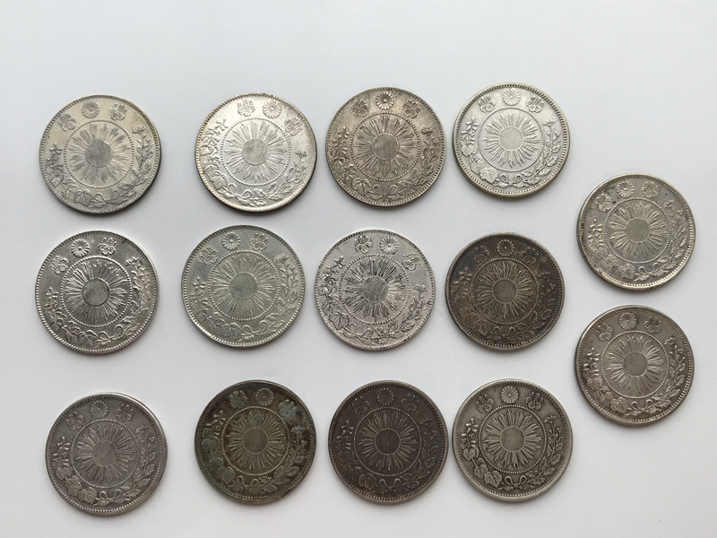 五十銭銀貨　14枚　旭日竜大型50銭銀貨6枚　旭日竜小型50銭銀貨8枚　明治三年　明治四年　銀貨　古銭　希少