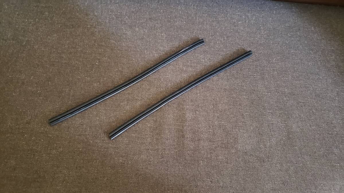 空冷vw 空冷ワーゲン　タイプ2 アーリーバス　ベントウィング フラップシールSET T-2 '50-'67　２個セット
