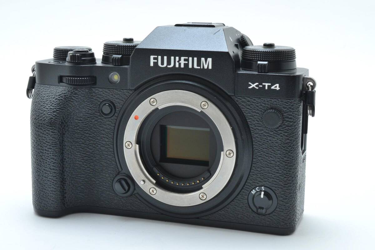 ★ショット数: 4597回・美品★ FUJIFILM フジフイルム X-T4 ボディ ブラック SS796 #1395