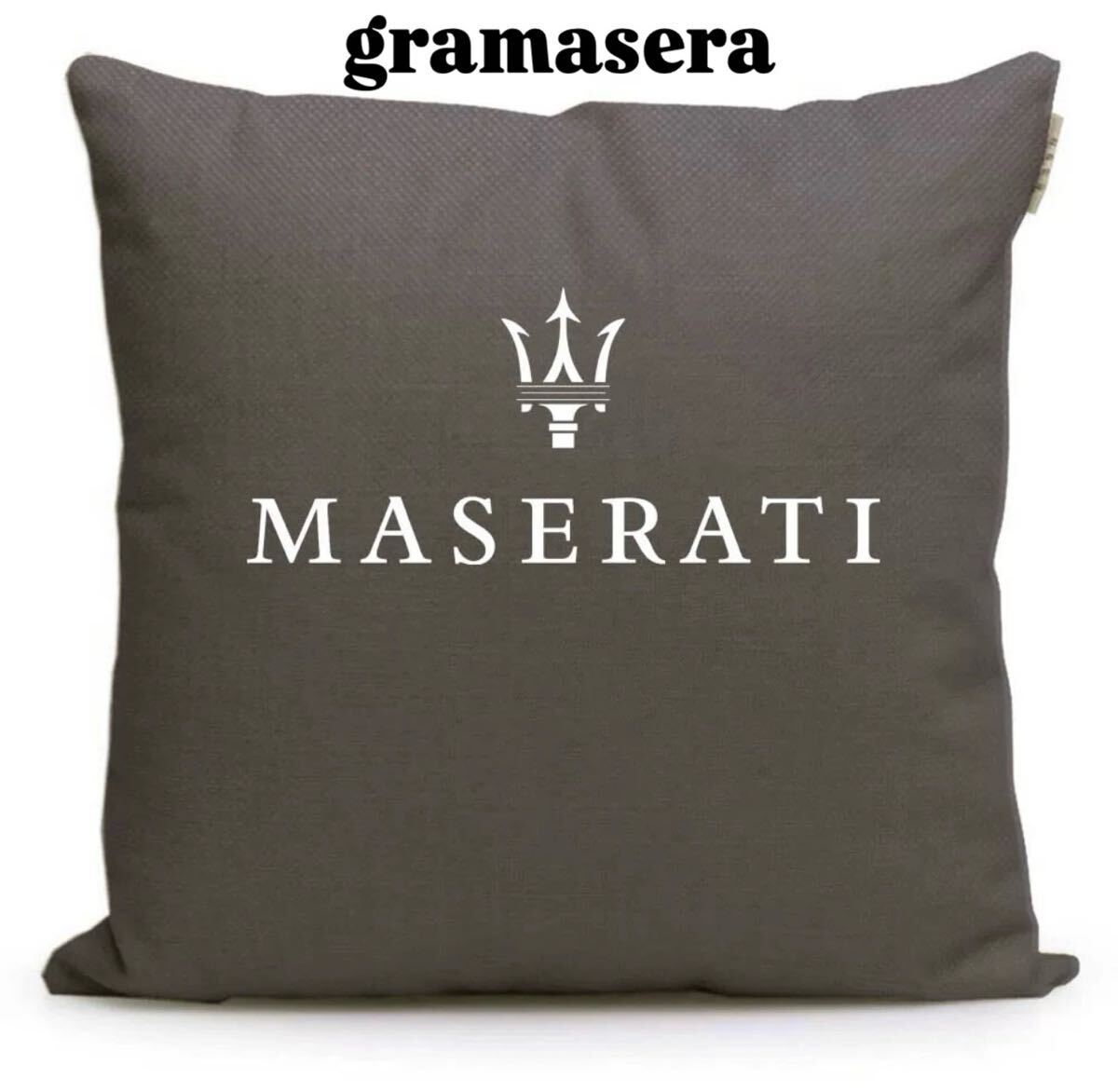 ★レア★マセラティ　maserati クッション 高品質　ロゴクッション　エンブレム　ブラック