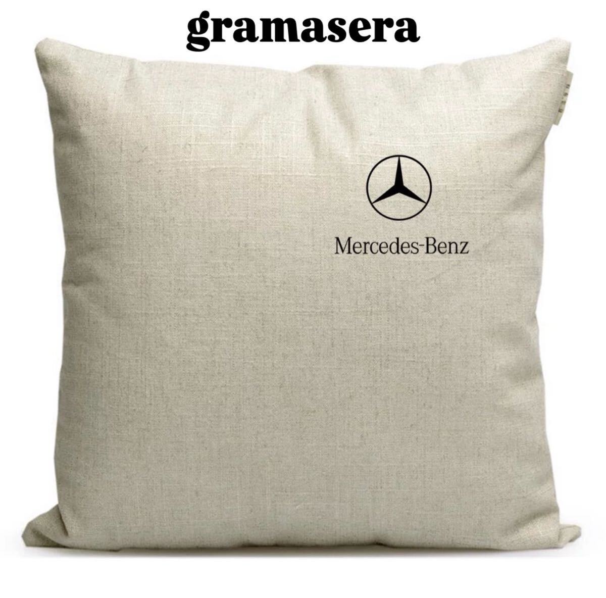 ★レア★メルセデスベンツ　クッション 高品質　ロゴクッション　Mercedes Benz ホワイト