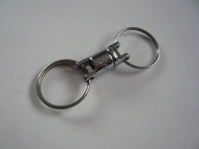 ☆Snap-on☆スナップオン☆廃版品☆旧ロゴ☆アンダーバー☆1/4”☆キーホルダー☆クイック リリース☆車/バイク☆家用の合鍵☆送料230円☆
