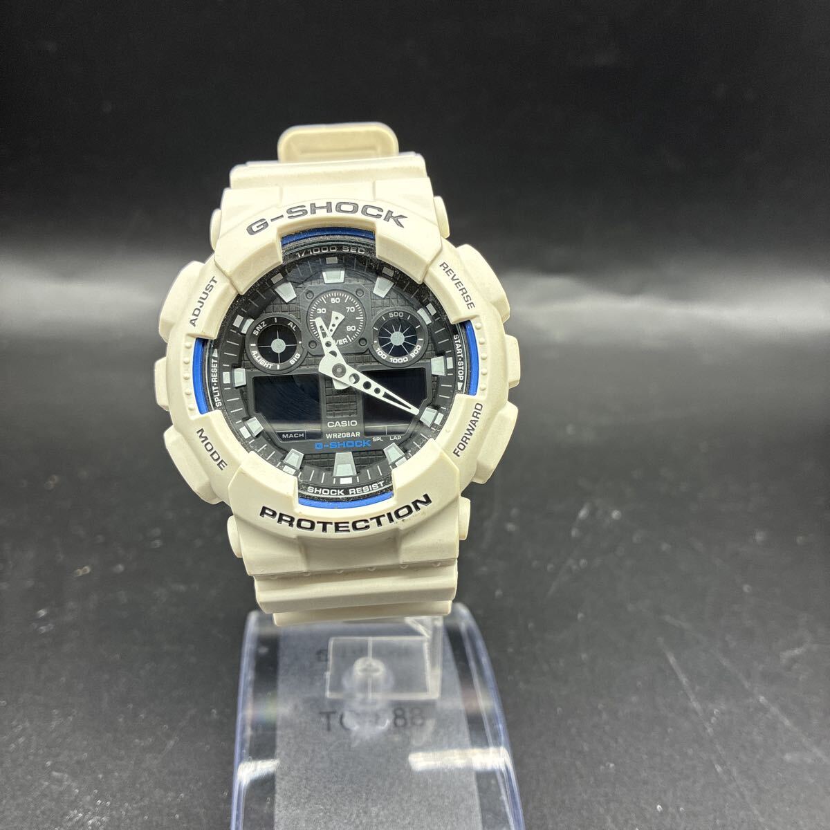 CASIO G-SHOCK GA-100B ホワイト アナデジ クオーツ 腕時計