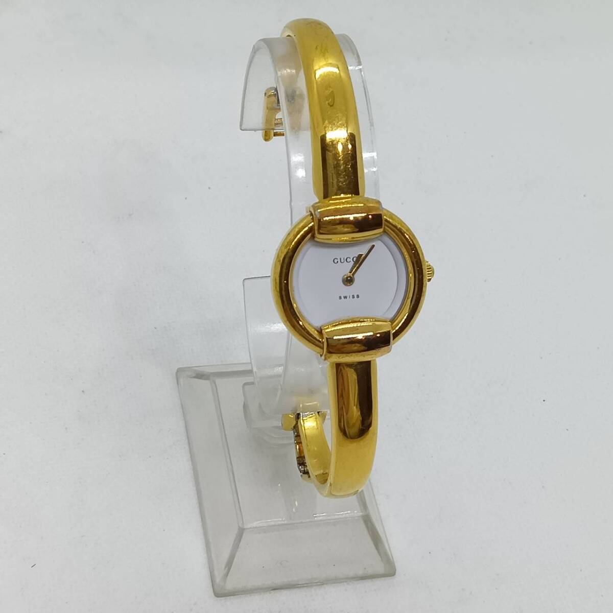 GUCCI グッチ　バングルウォッチ　モデル1400L ワイト文字盤 GP ゴールドメッキ レディース QZ クォーツ 腕時計 