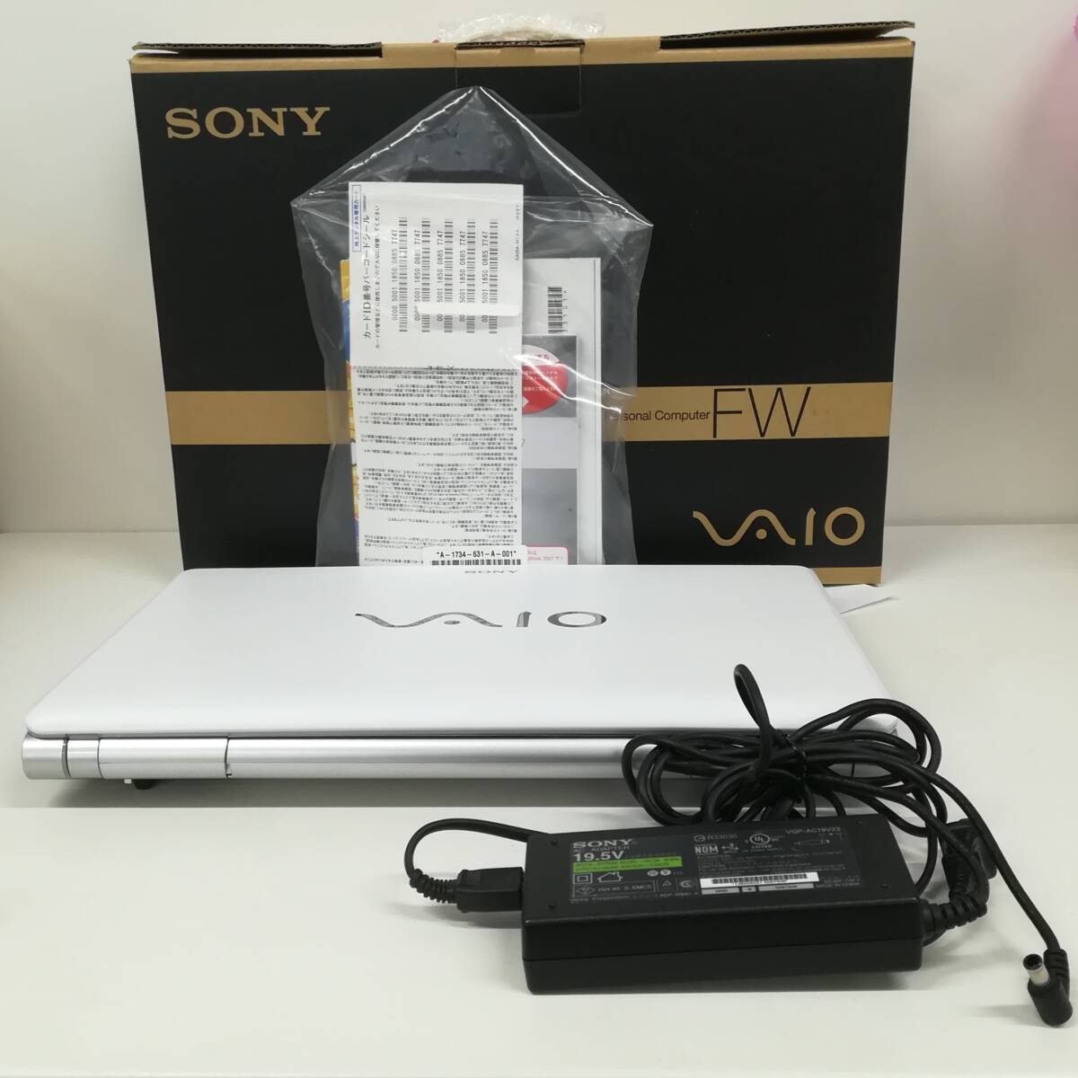 【ジャンク品・元箱付】SONY ソニー VAIO type F VGN-FW73JGB ノートパソコン K1243
