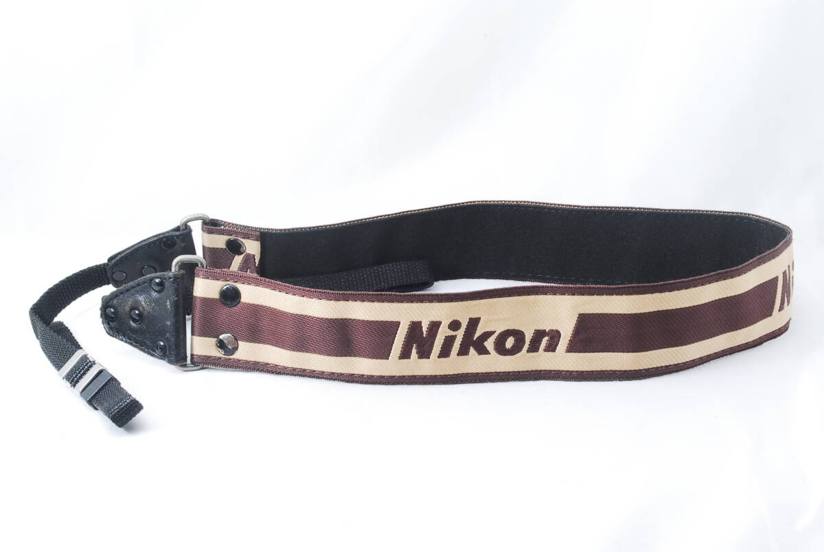 ☆Nikon ニコン カメラ ストラップ ベージュ×茶色(ブラウン) リベット 鋲留め ボーダー ストライプ ショルダー ネックCamera Strap 貴重☆