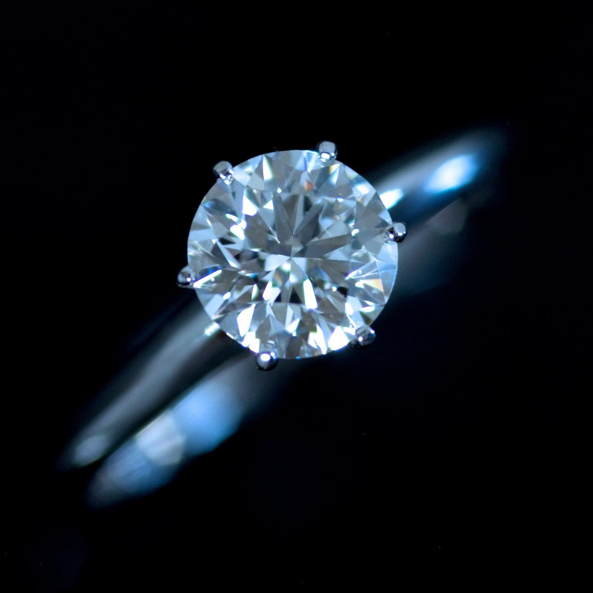 F2581【TIFFANY＆Co.】ティファニー 天然絶品大粒ダイヤモンド０.７２ct Ｇ IF VERY GOOD 最高級プラチナ無垢リング ＃7 重量2.2ｇ幅6.8mm