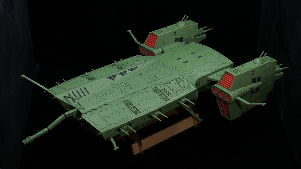 ガンダムTVシリーズ　0079　ドロス級大型空母　1/1700