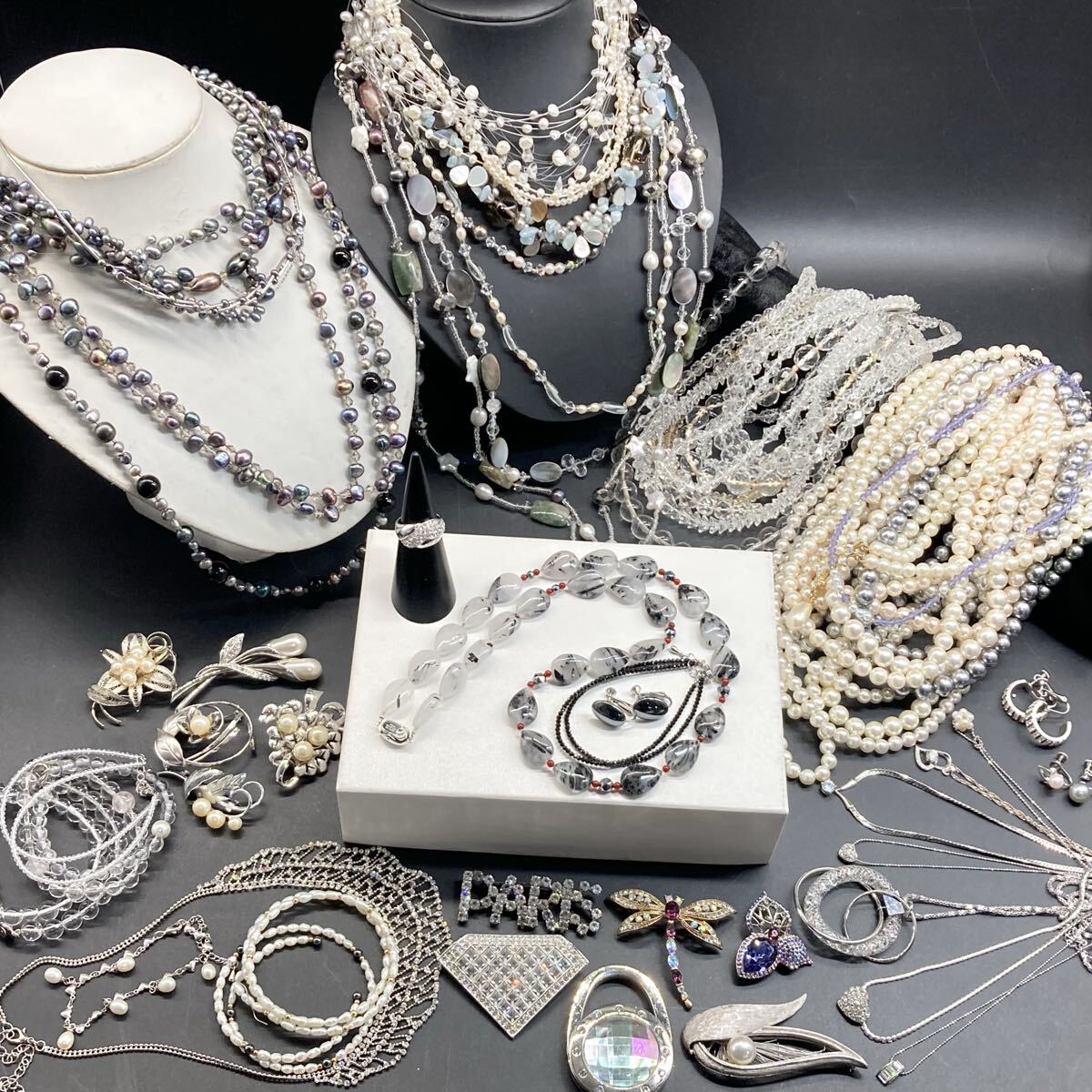 大量!!本真珠/ルチル入り!!［アクセサリーおまとめ］a 約1902g ネックレス ブローチ 淡水 シェル クォーツパール ブラック C25